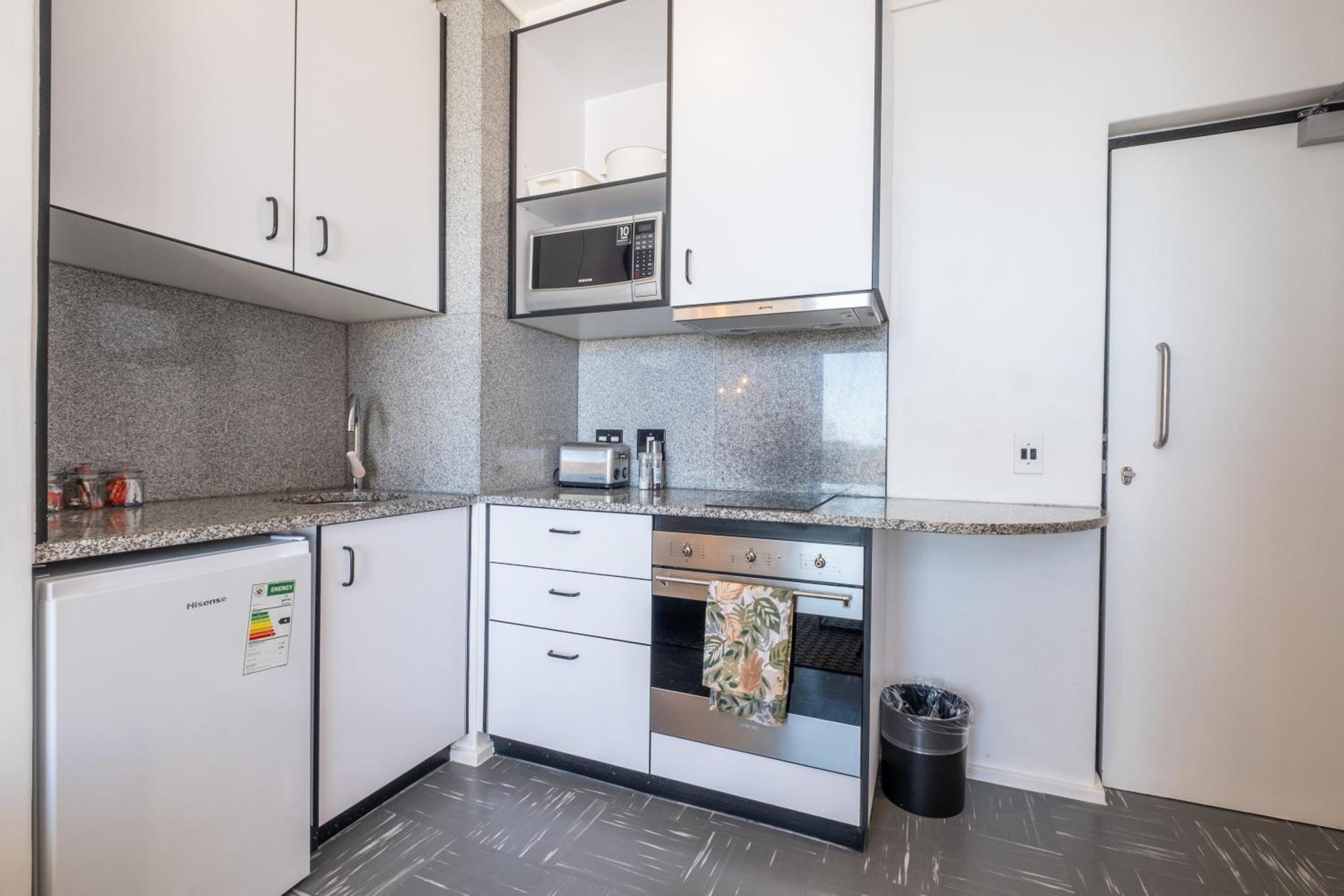 Flamingo 802 - Floor Ocean Facing Sea Point With Daily Housekeeping Apartment *