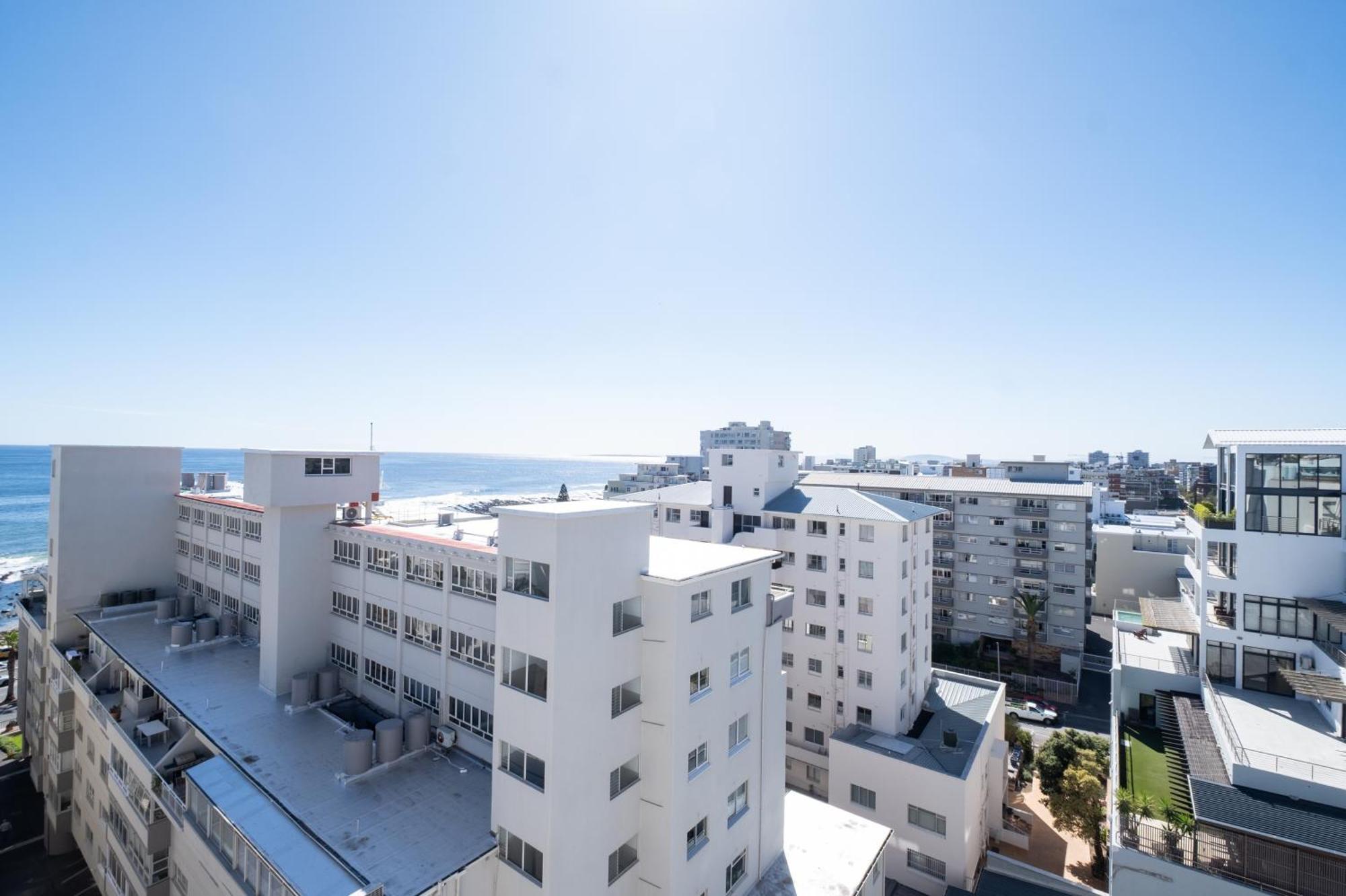 Flamingo 802 - Floor Ocean Facing Sea Point With Daily Housekeeping Apartment